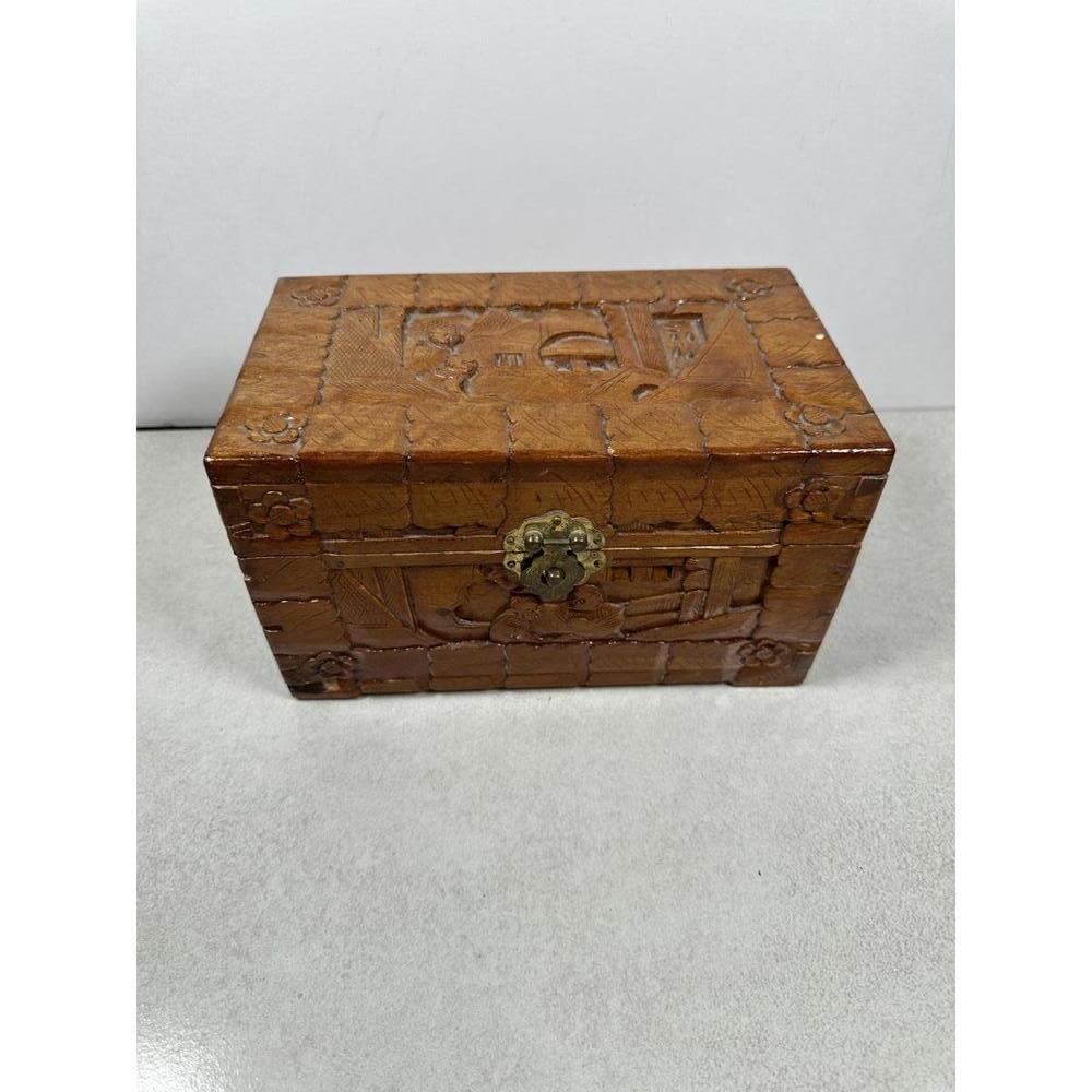 VTG Handcarved Chinese Wooden Jewelry Trinket Box Brass Pin Latch Scene Art - Picture 3 of 7